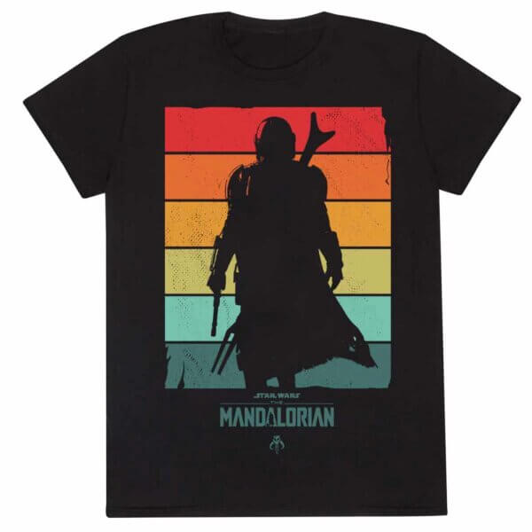 Sort t-shirt med The Mandalorian silhuet og farvede horisontale striber